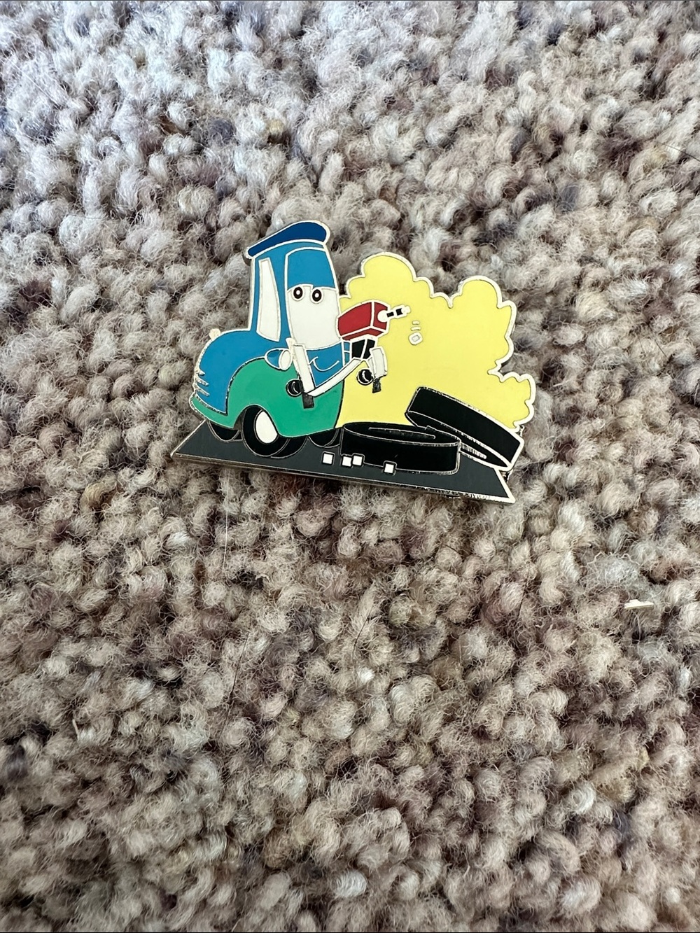 LE Disney Guido Pin